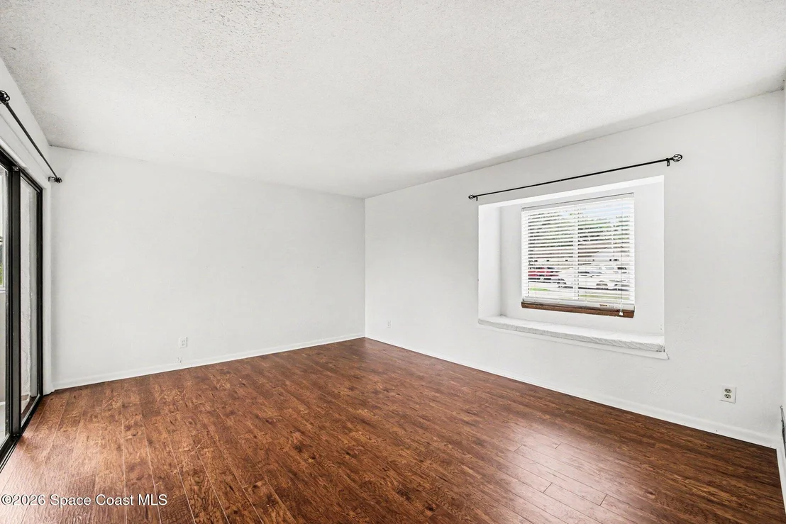 Photo of 909 Northbrook Drive