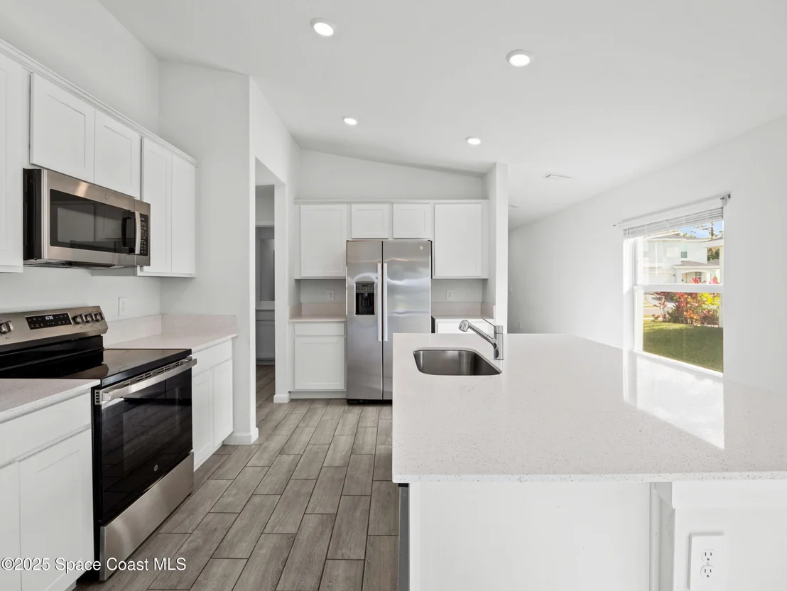 Photo of 1668 Colebrook Circle SW