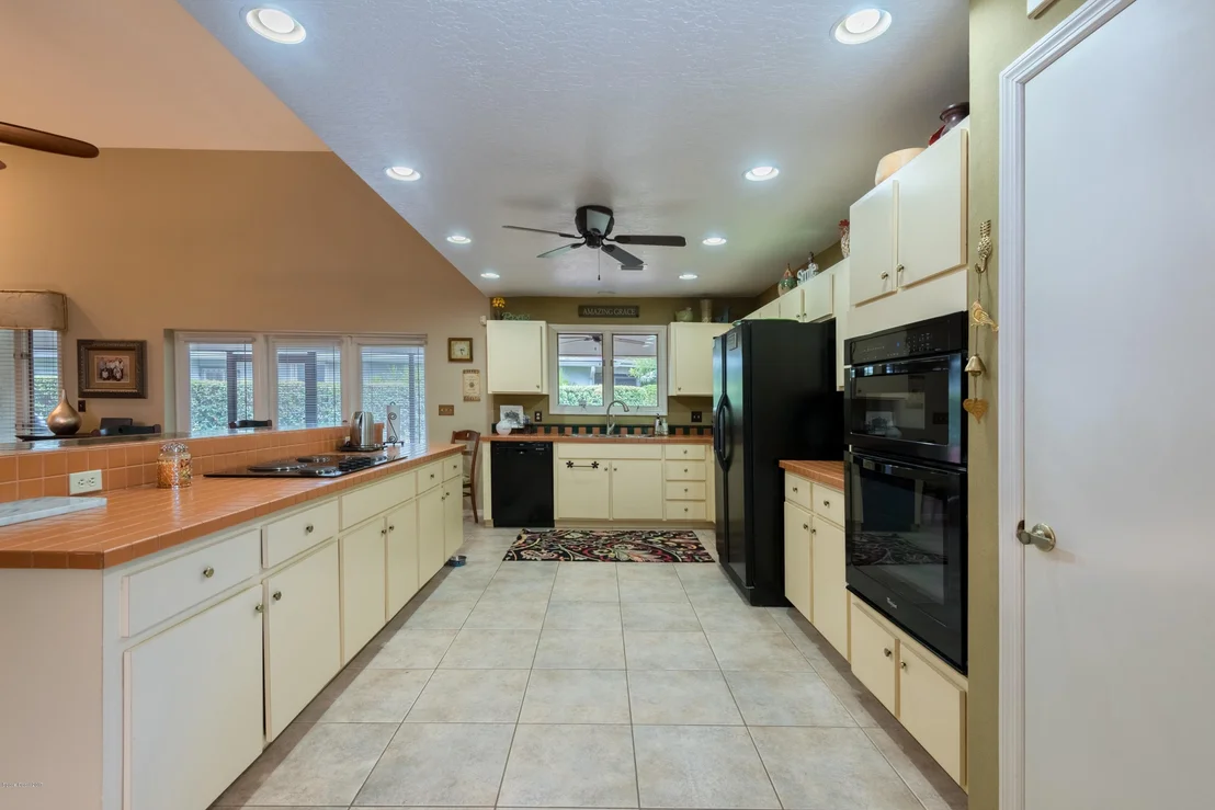 Photo of 675 Woodbridge Drive