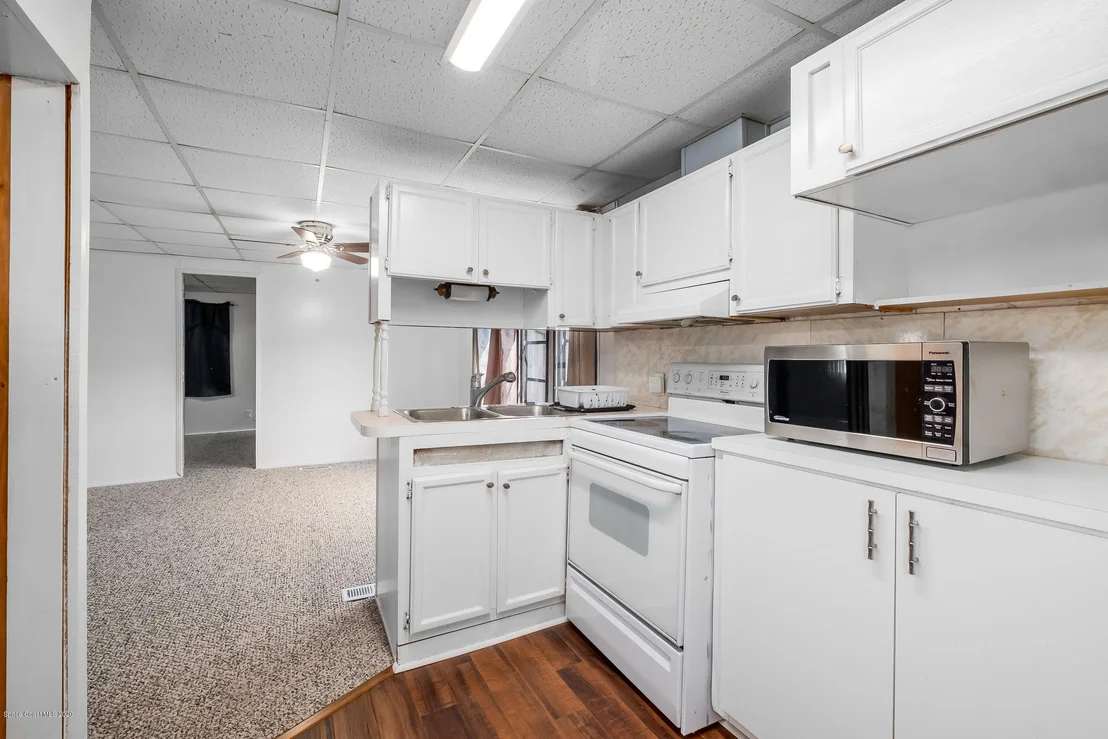 Photo of 140 Blue Lake Place