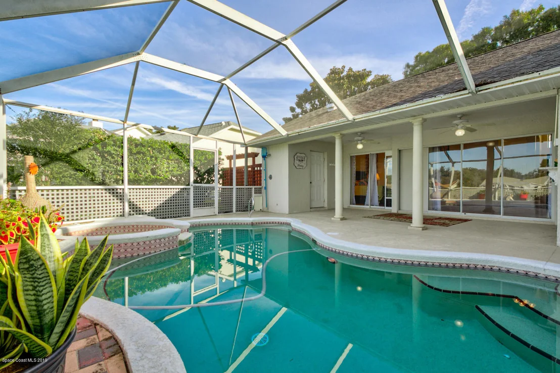 Photo of 3068 Pineda Crossing Drive S