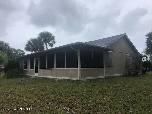 Photo of 9899 Riverview Drive