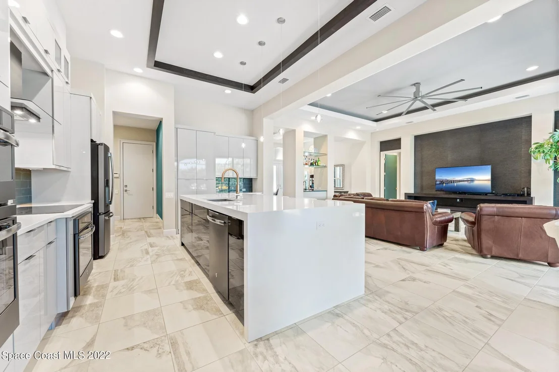 Photo of 2902 Emeldi Lane