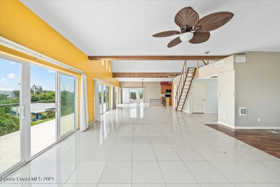 Photo of 5135 Palm Drive