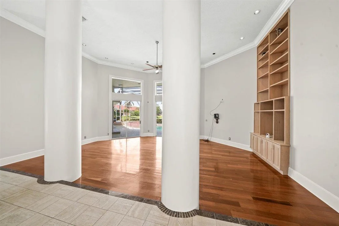 Photo of 680 Falcon Drive