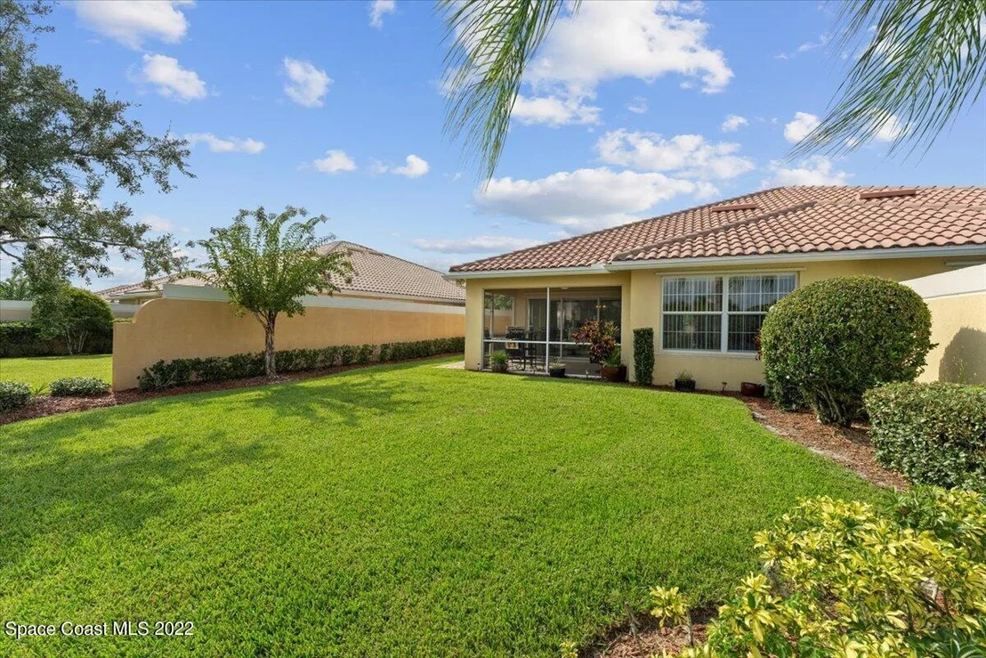 Photo of 3425 Hyperion Way SE