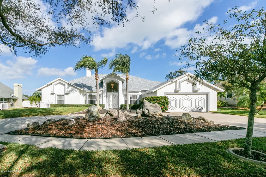 Photo of 582 Sanderling Drive