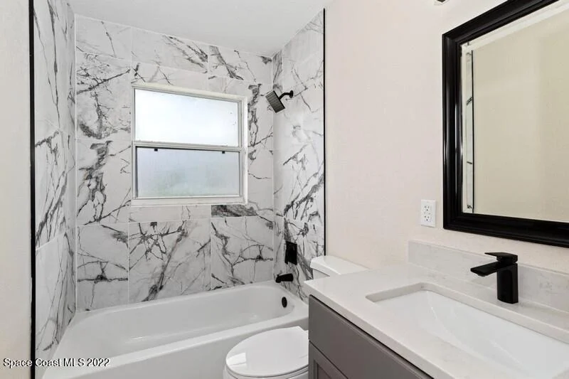 Photo of 1286 Hollywood Drive