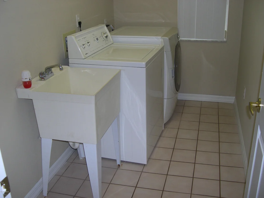 Photo of 938 Pelican Lane