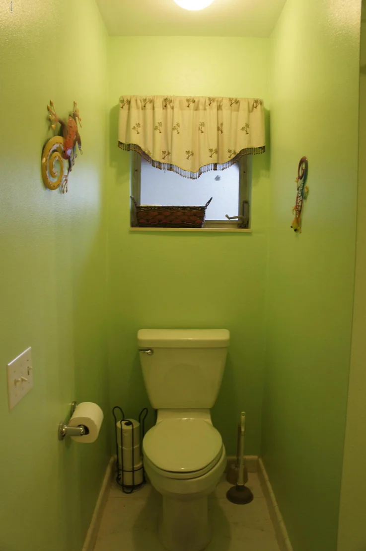 Photo of 566 Hillside Court