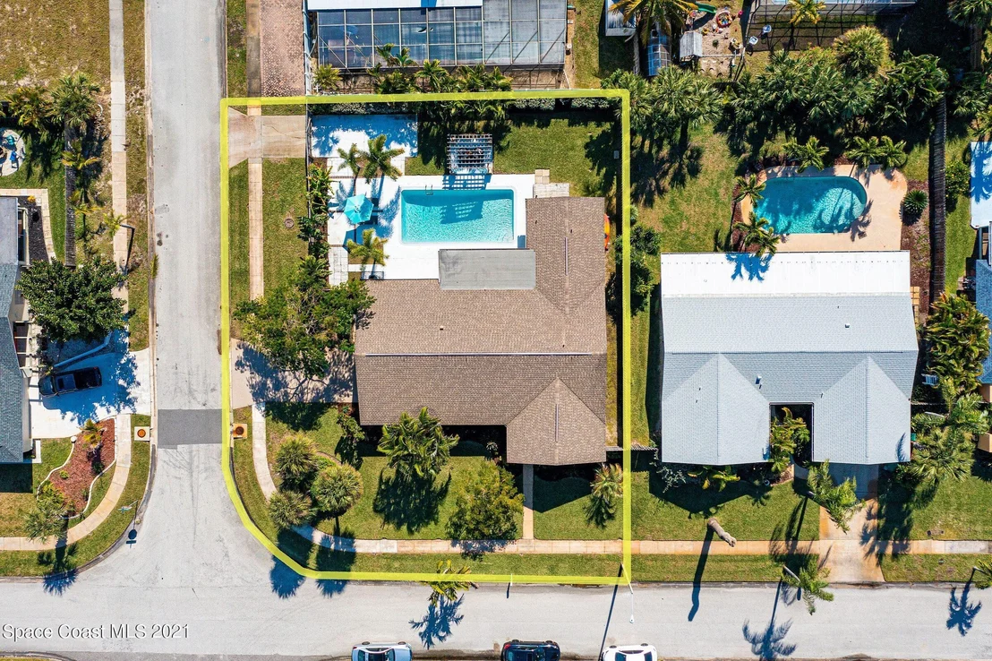 Photo of 203 Sand Pine Road