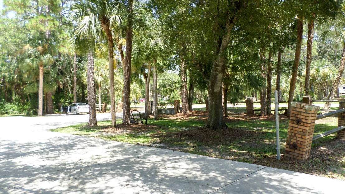 Photo of 1665 Friday Road