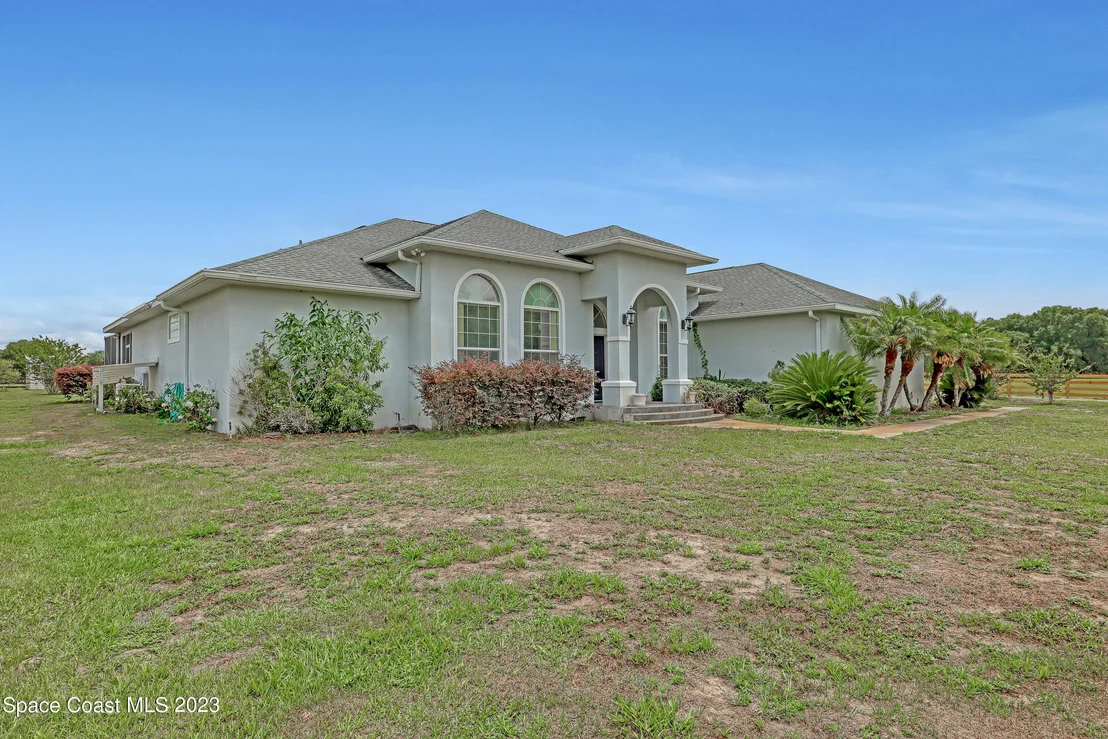 Photo of 15120 Peru Road