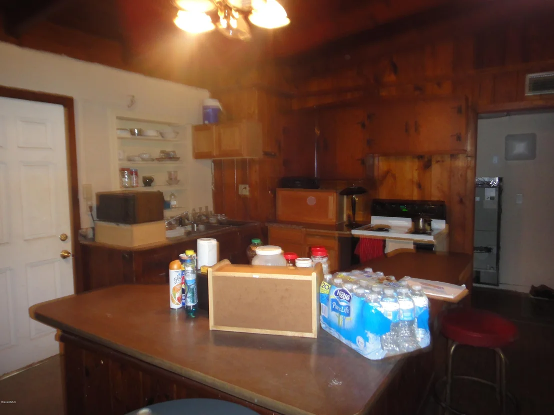 Photo of 116 NW Irwin Avenue