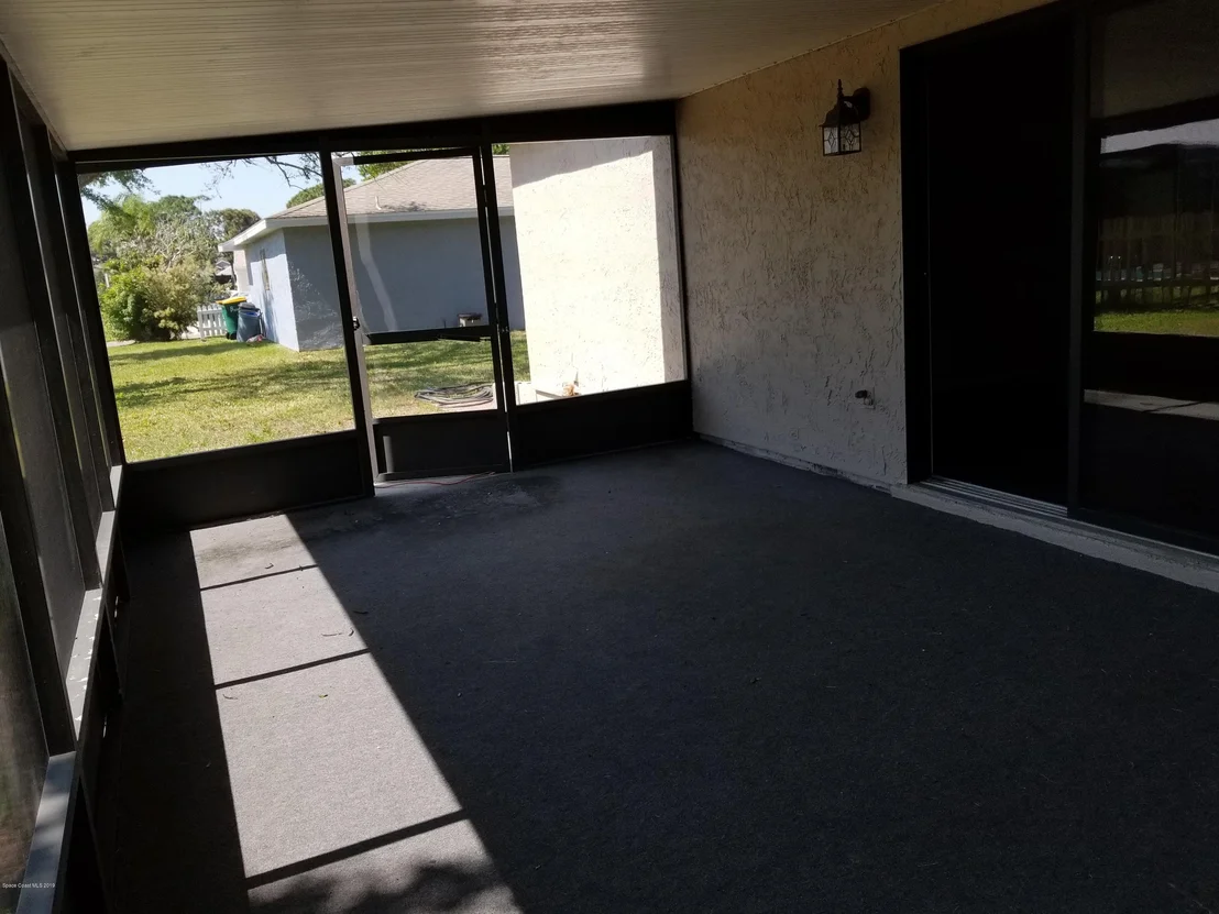 Photo of 949 Ginger Way