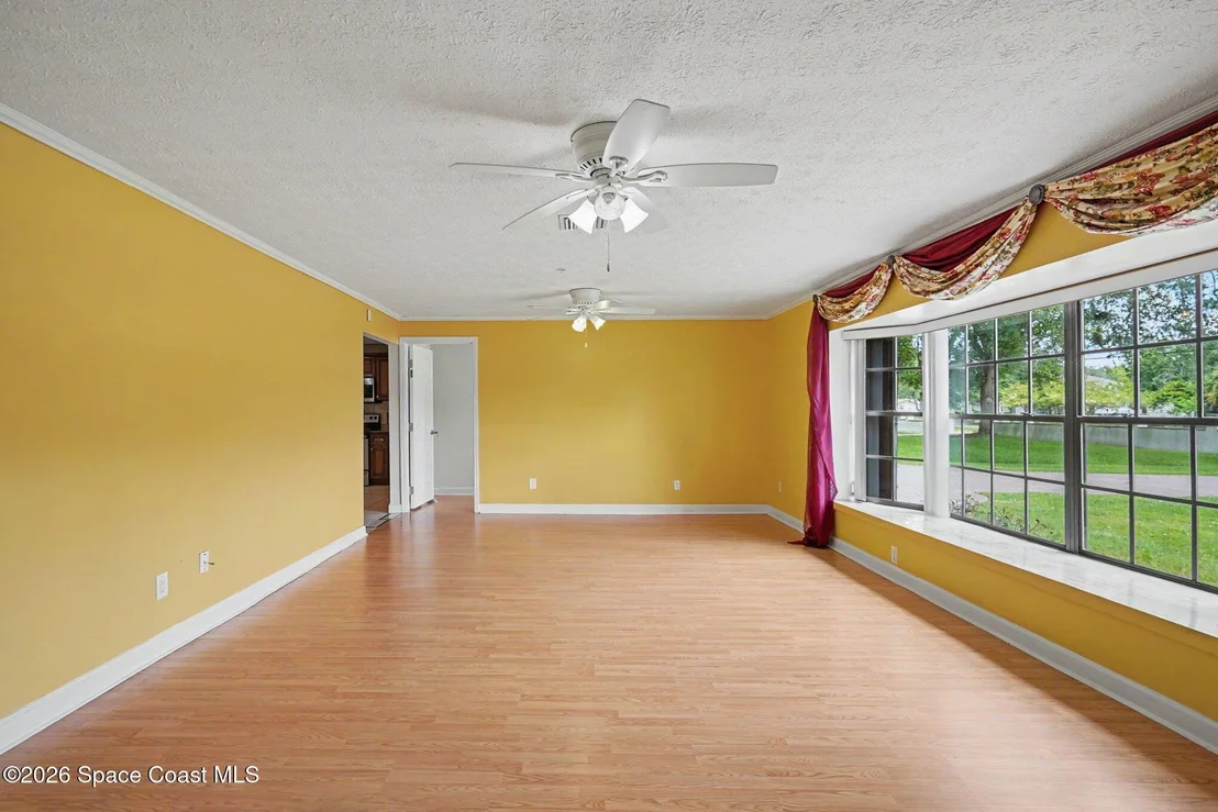 Photo of 4457 Parkway Drive