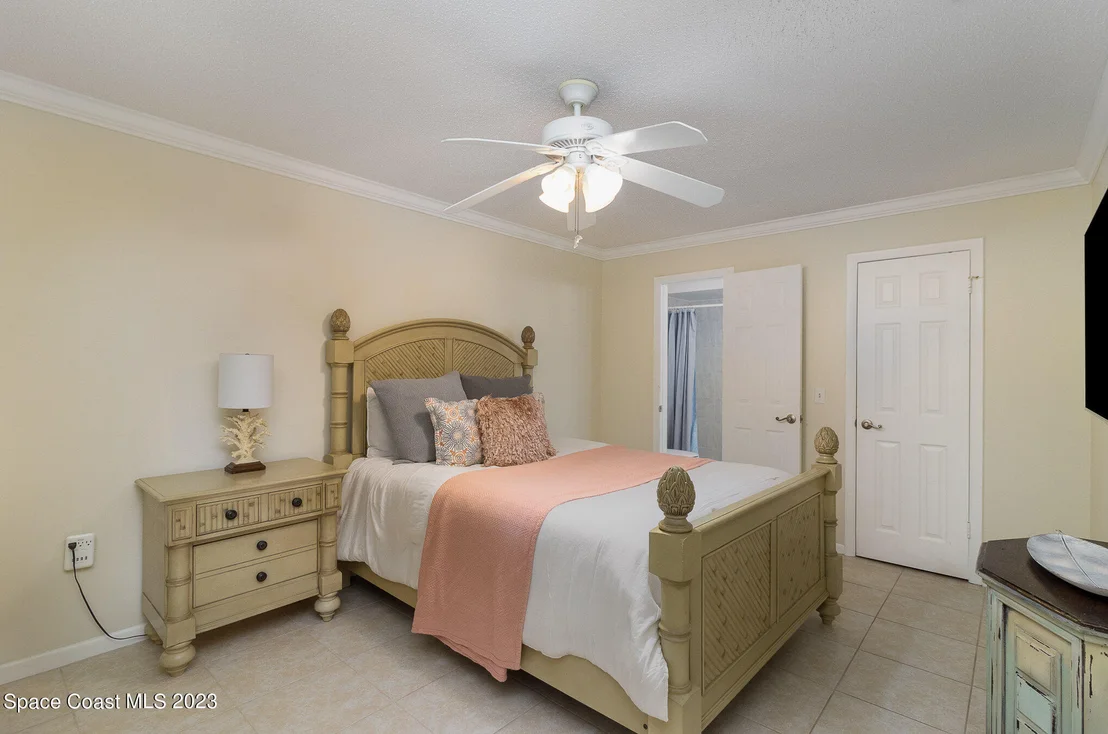 Photo of 544 Biscayne Drive