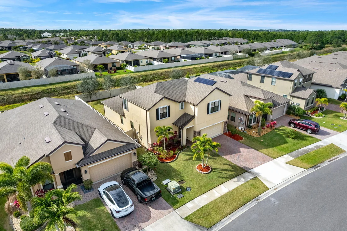 Photo of 4598 Alligator Flag Circle