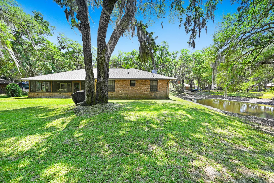 Photo of 1845 Whispering Oaks Circle