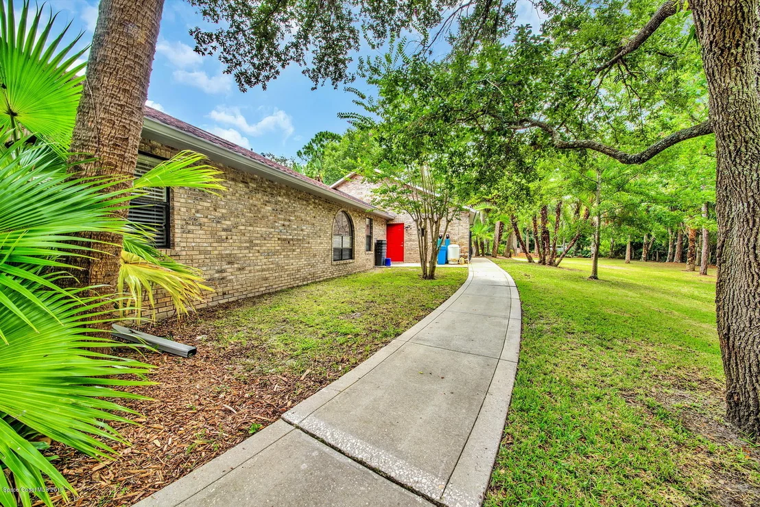 Photo of 3780 Ponderosa Road