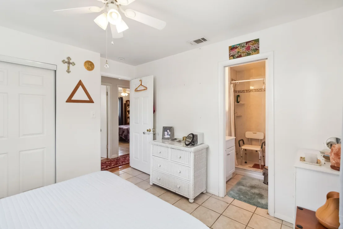 Photo of 2591 King Richard Road