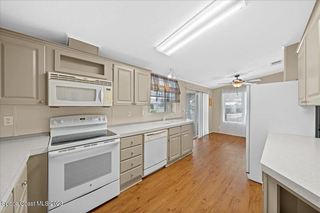 Photo of 3904 Silk Oak Place