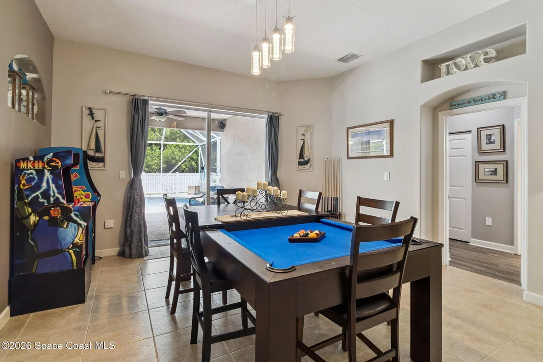 Photo of 409 Gardendale Circle SE