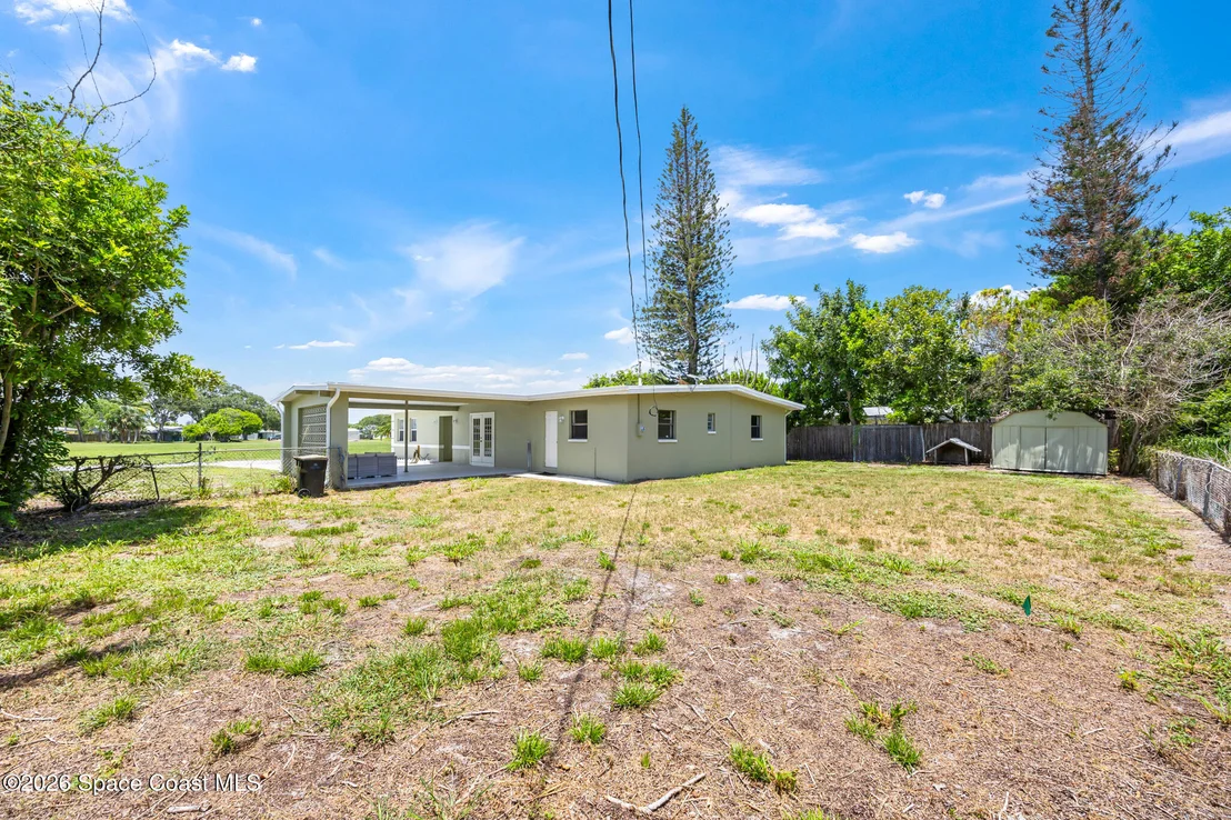 Photo of 777 James Circle NE