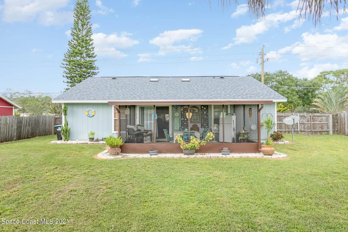 Photo of 1506 Pace Drive NW