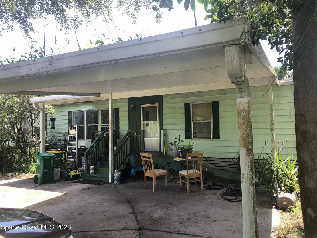 Photo of 340 Maplewood Boulevard