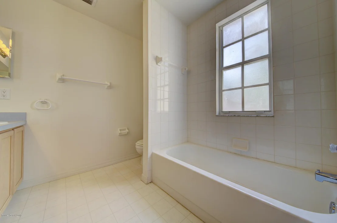 Photo of 1468 Wellington Circle