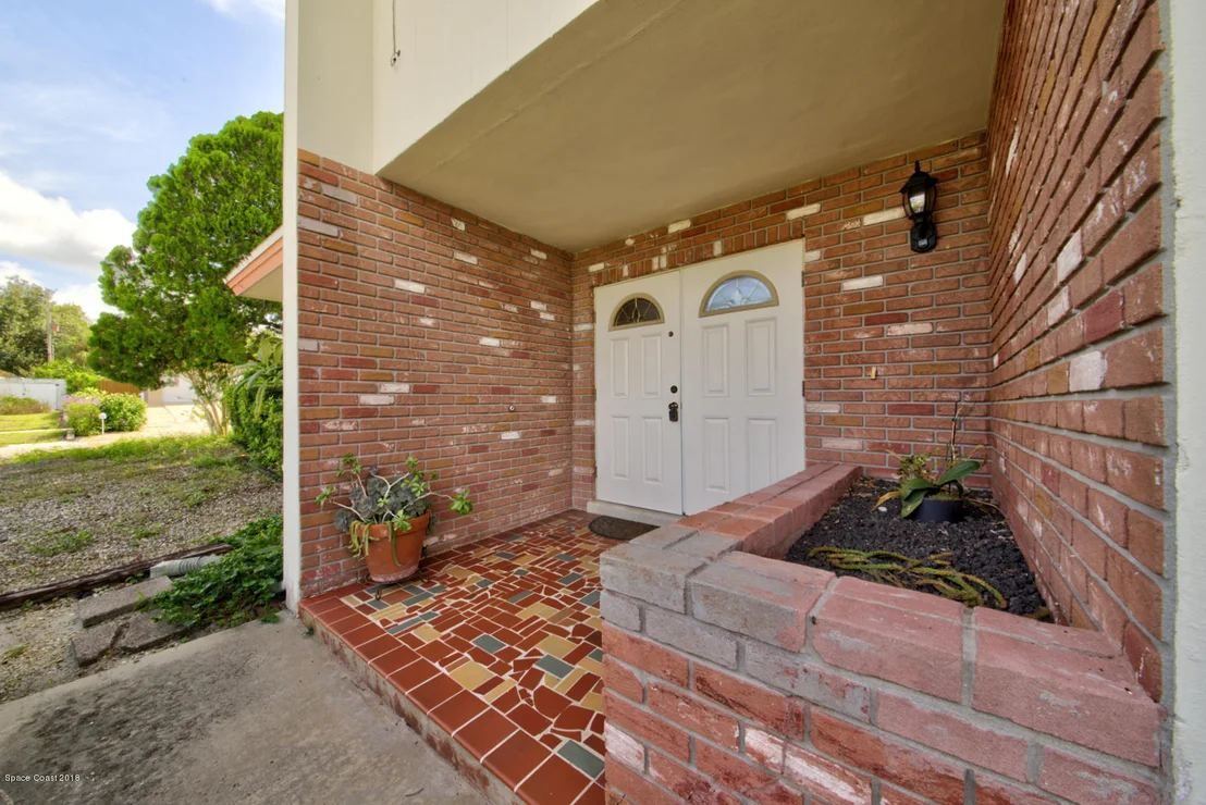Photo of 381 Chester Drive
