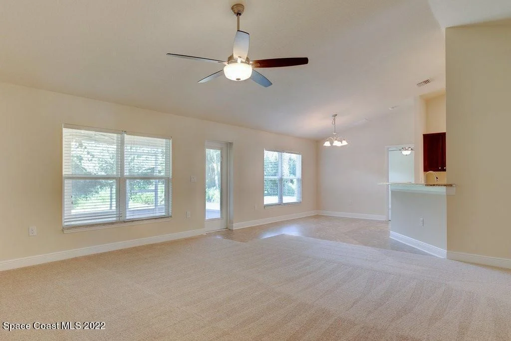 Photo of 643 Bayfront
