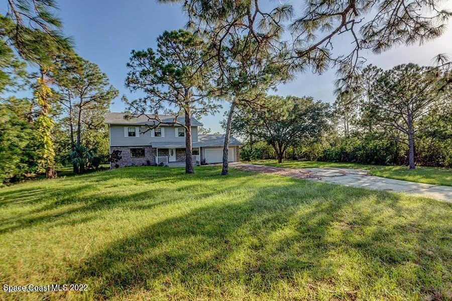 Photo of 1775 Grant Road