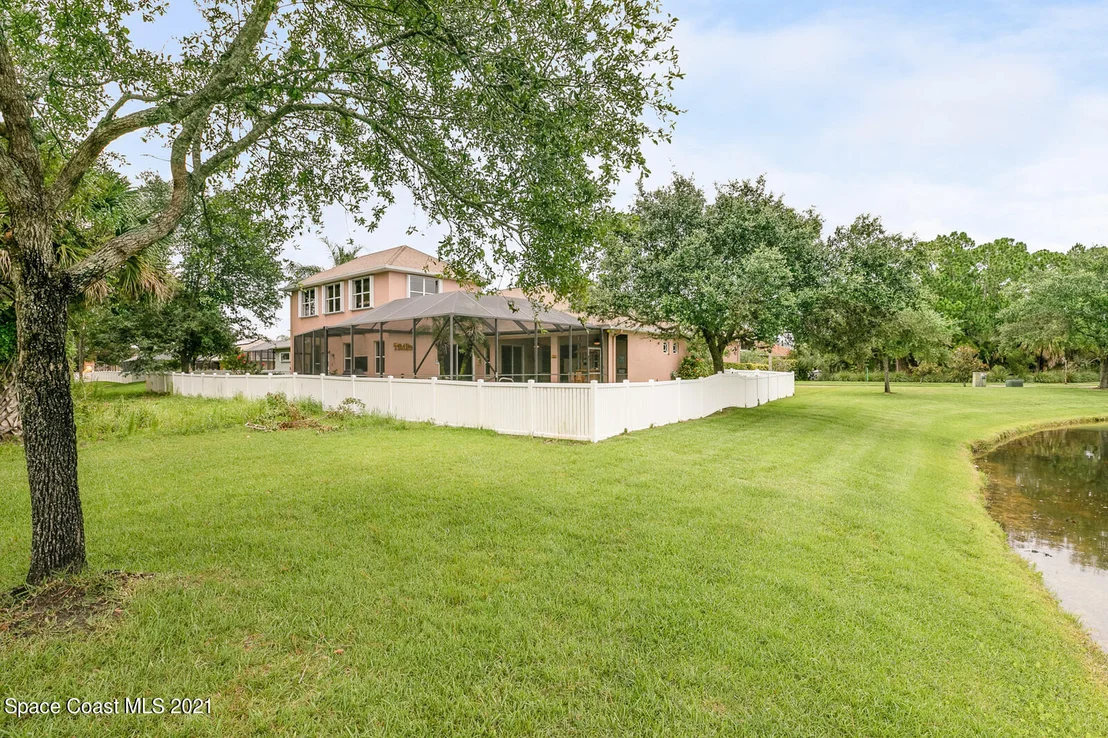 Photo of 280 Ridgemont Circle SE