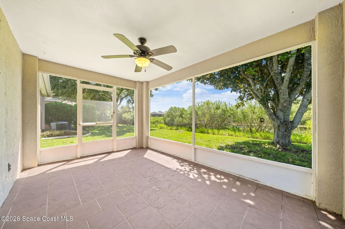 Photo of 2087 Deercroft Drive