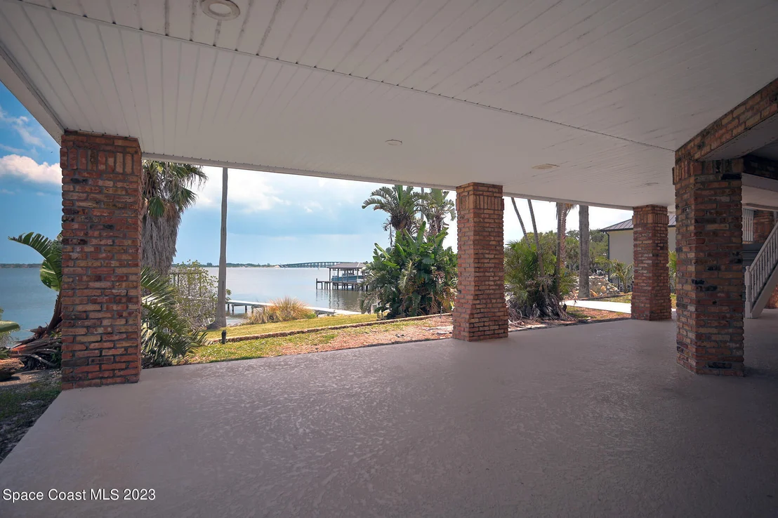 Photo of 6285 N Highway 1