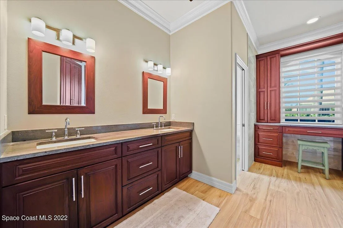 Photo of 245 Clyde Street