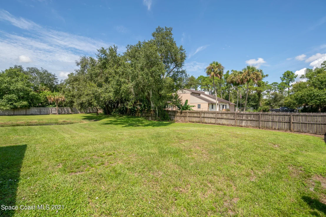 Photo of 4390 Alan Shepard Avenue
