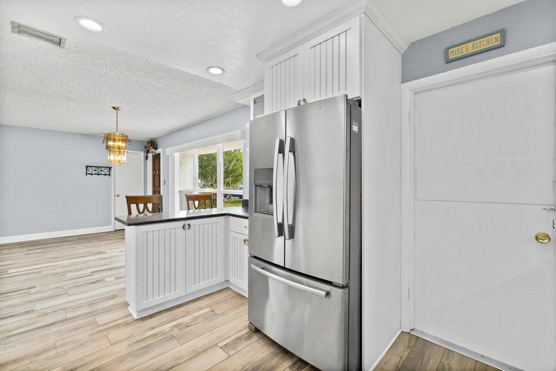 Photo of 453 Penguin Drive