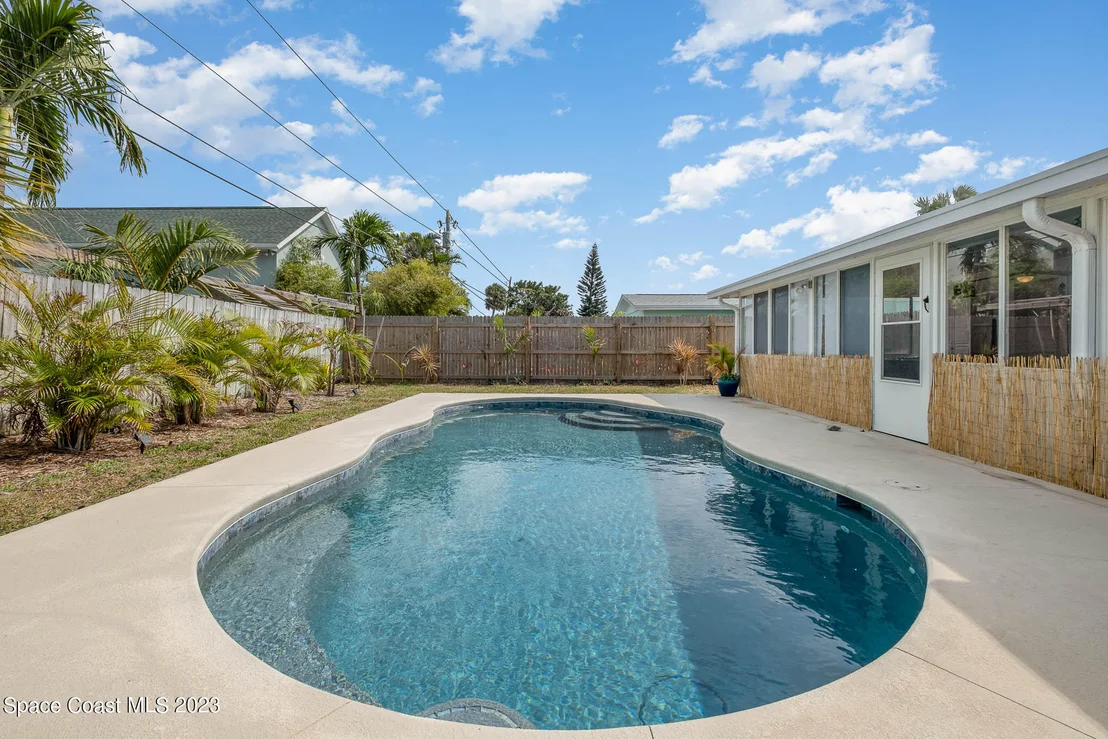 Photo of 609 Verbenia Drive