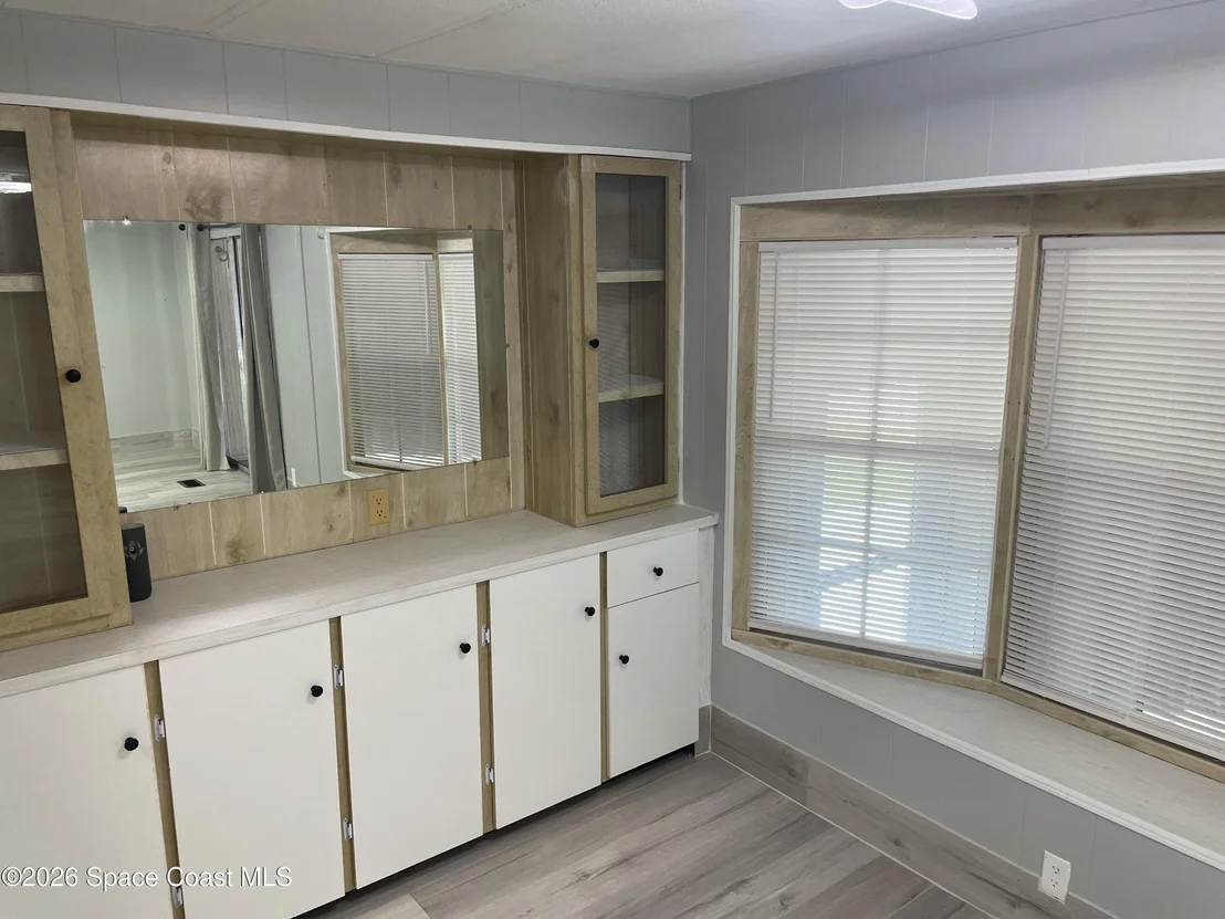 Photo of 621 Oleander Circle