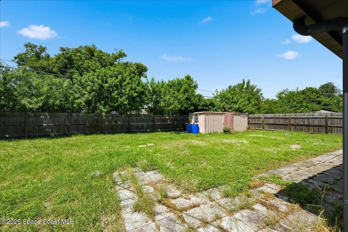 Photo of 2511 Stanford Drive N