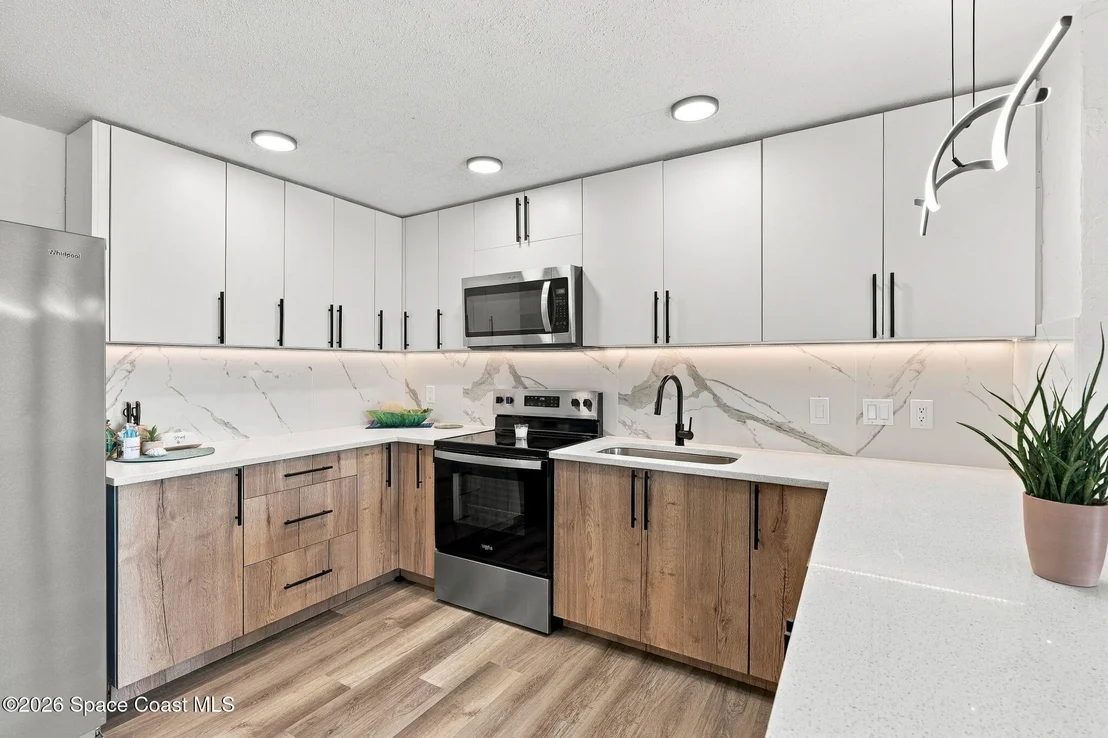 Photo of 4418 Sherwood Boulevard