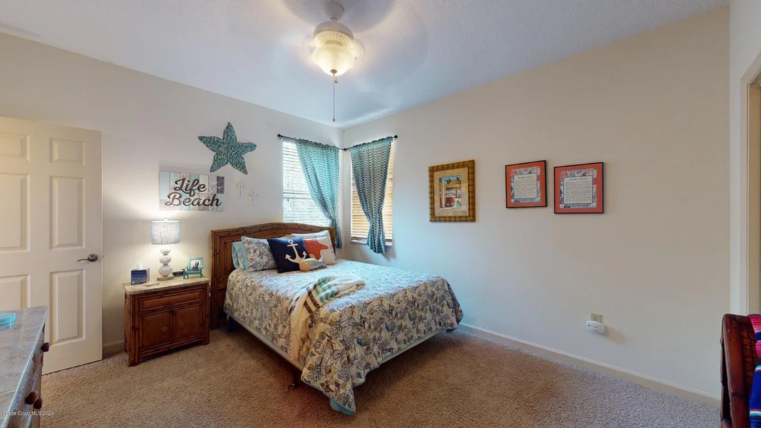 Photo of 403 Flanders Drive