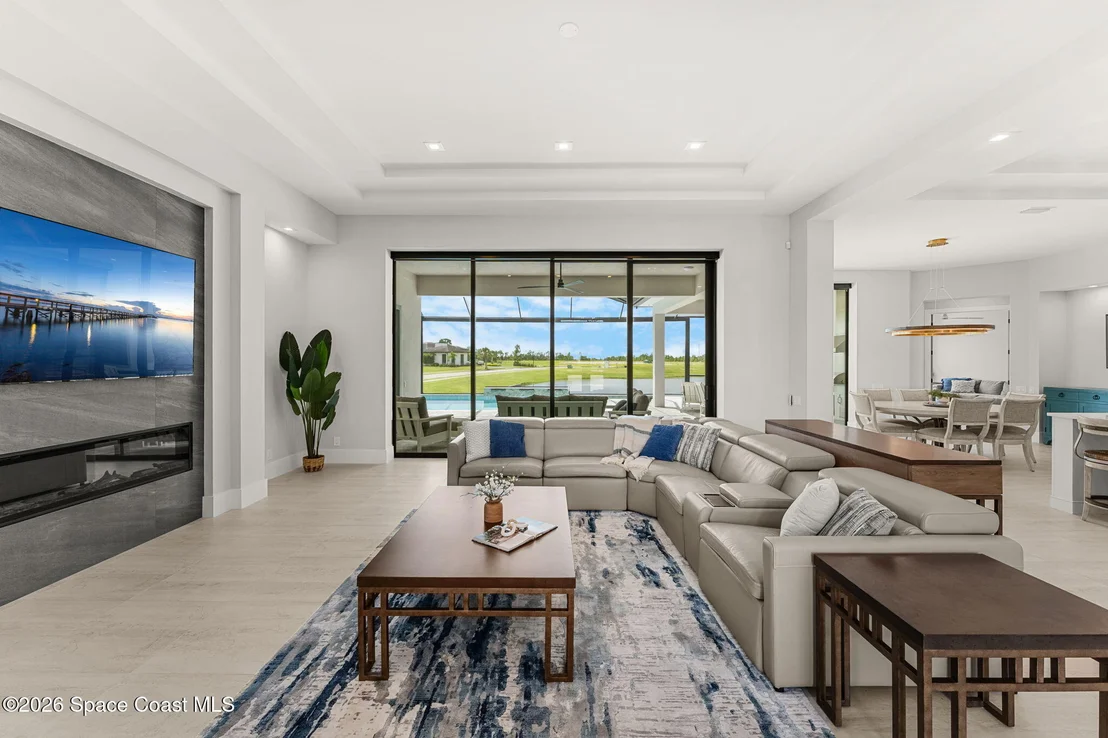 Photo of 3739 Lake Adelaide Place