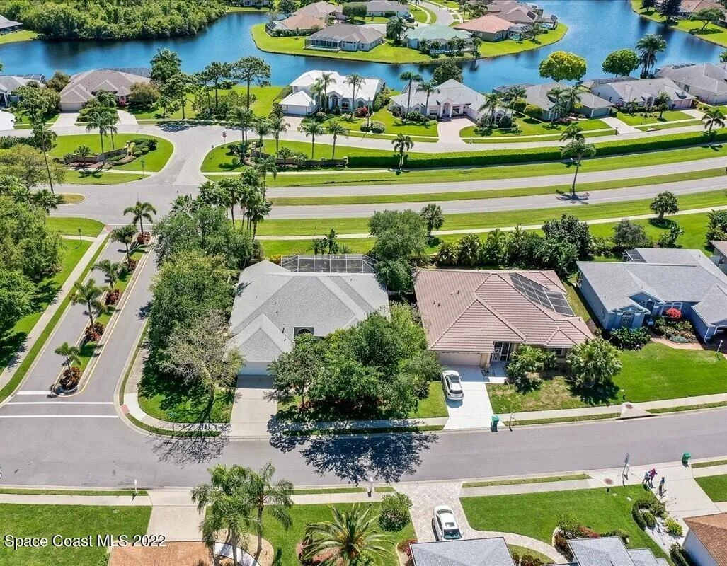 Photo of 1001 Fieldstone Drive