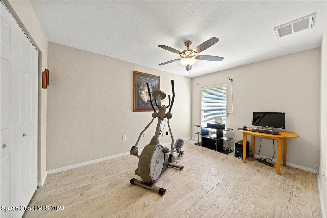 Photo of 704 La Veta Drive