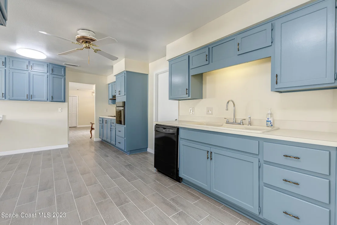 Photo of 1447 Floyd Drive