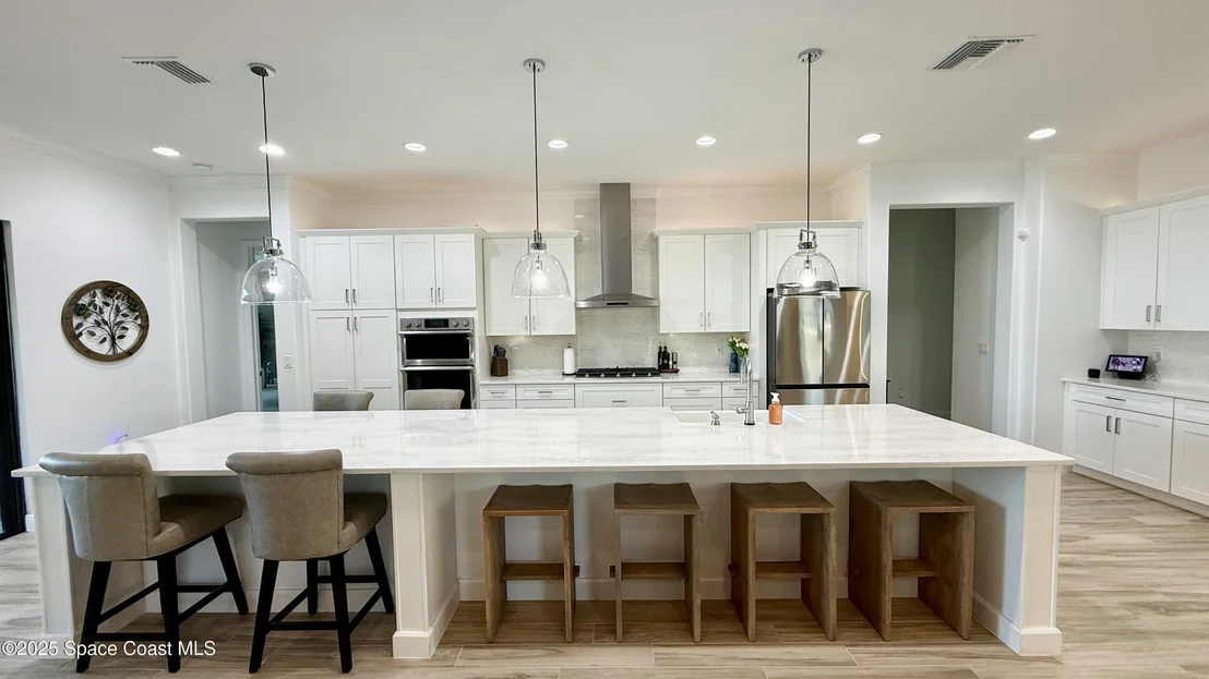 Photo of 8105 Lyside Drive